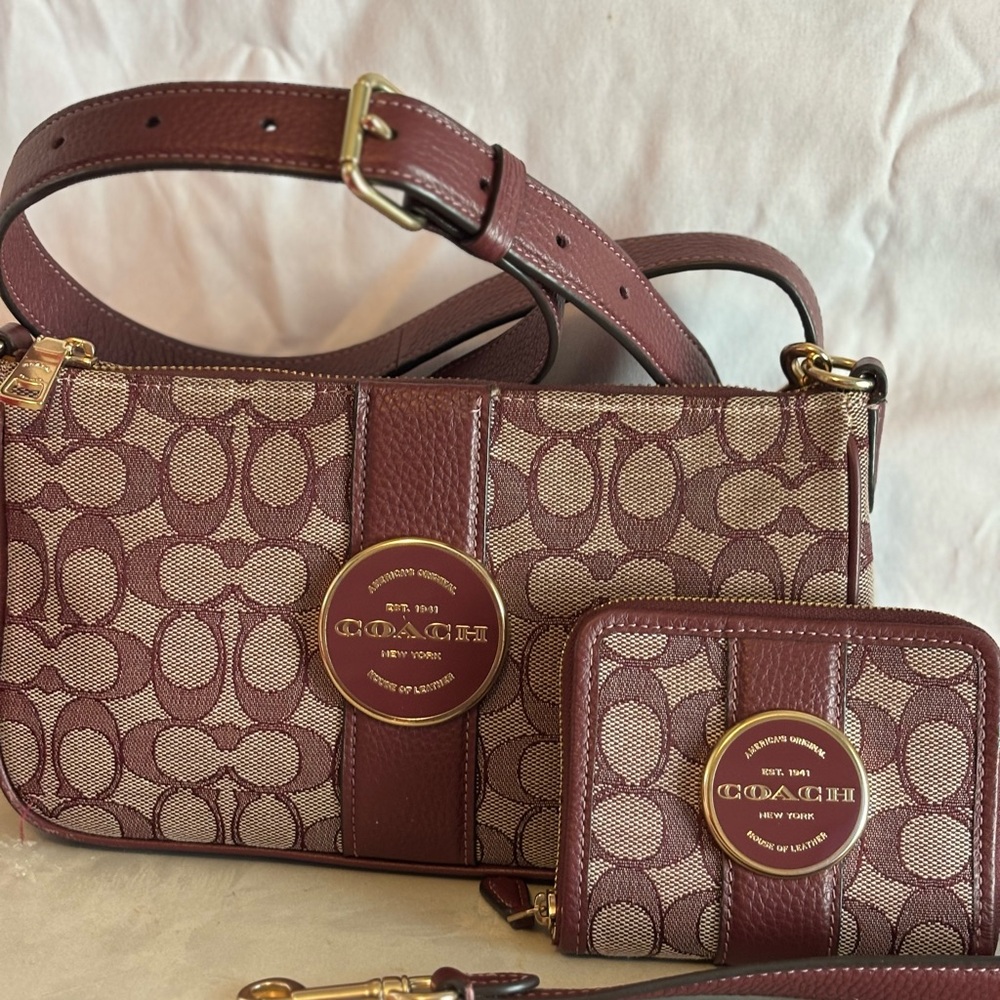 NEW! Coach Brown Signature Women's Bag Set